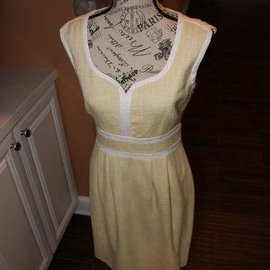 Yellow & White Textured Sheath